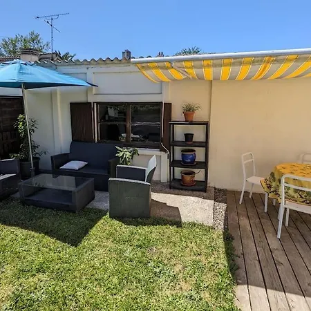 Maison Individuelle Avec Jardin *