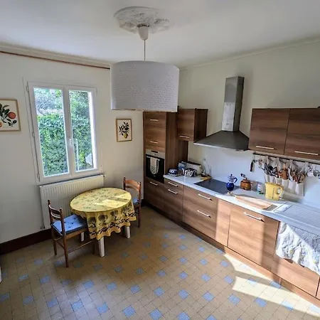 Maison Individuelle Avec Jardin